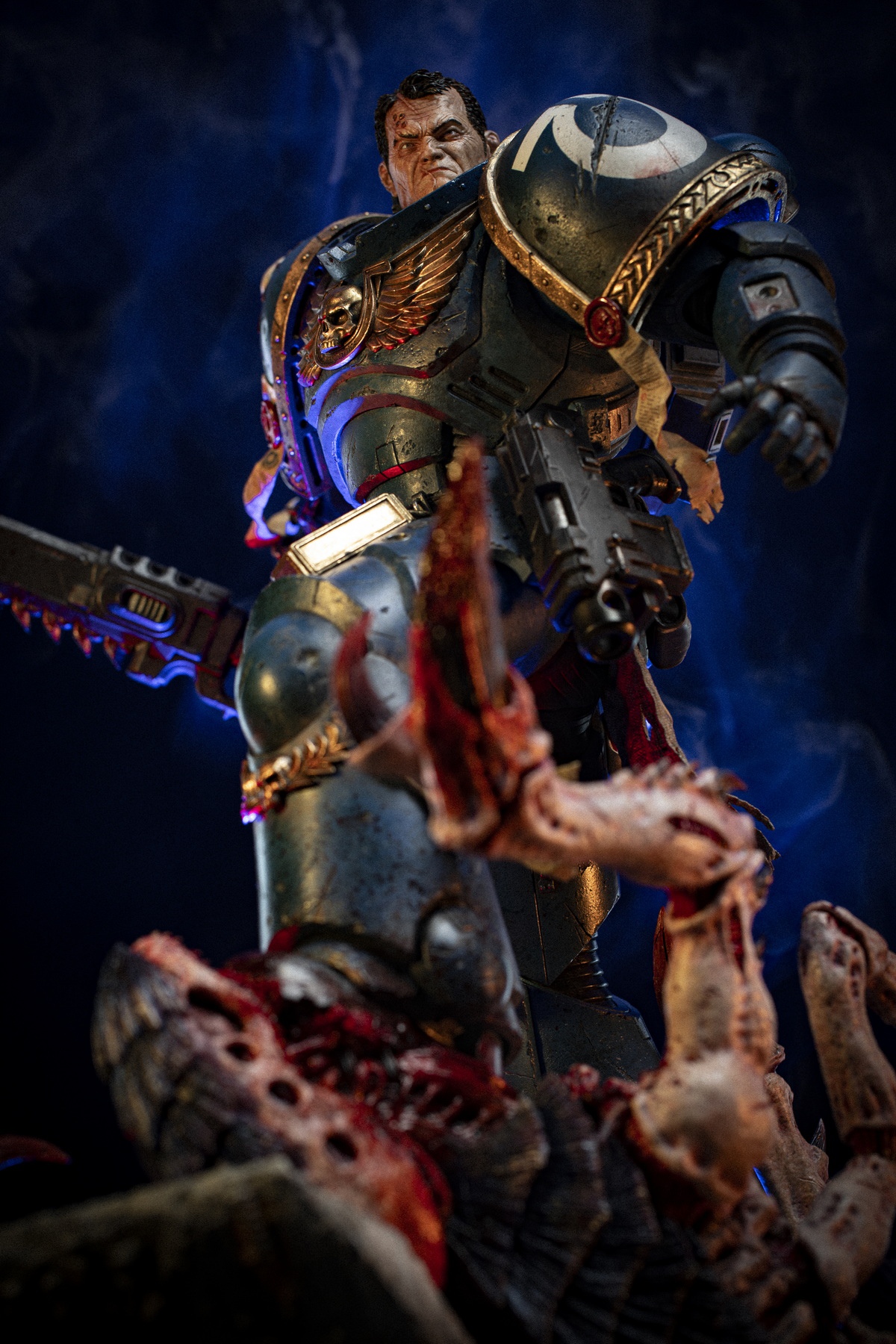 PRE-ORDER WETA Studio & OFFICIALLY Studio - Warhammer Lieutenant Titus 1/6 Statue(GK)