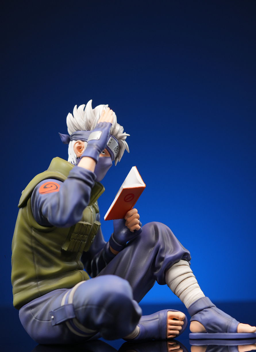 PRE-ORDER LD Studio - Naruto Sitting Pose #1: Kakashi 1/6 Statue(GK)
