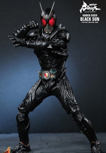 PRE-ORDER HotToys - KAMEN RIDER BLACK SUN (TMS100) 1/6 Action Figure