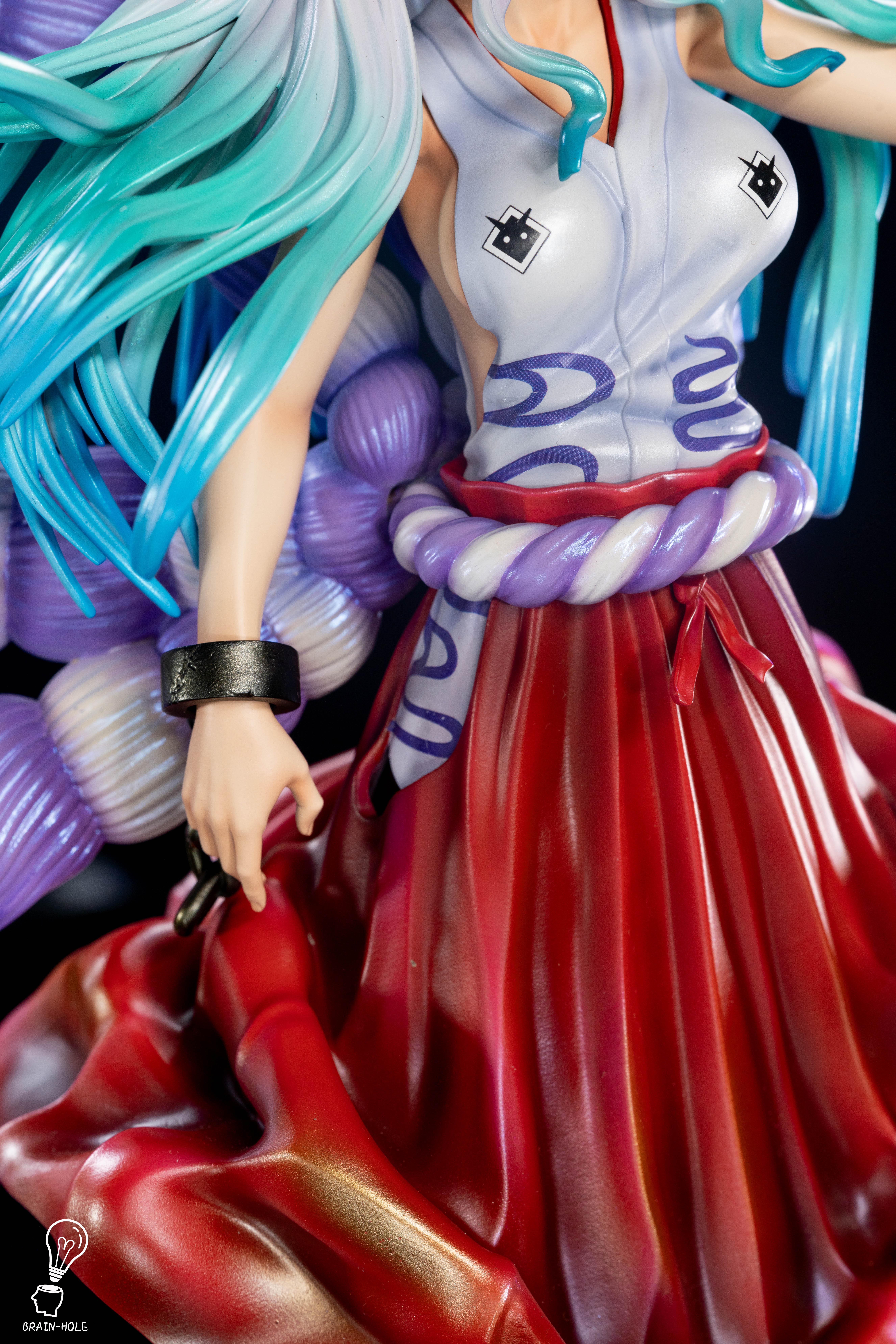PRE-ORDER Brain Hole Studio - One Piece - Standing Yamato Statue(GK)