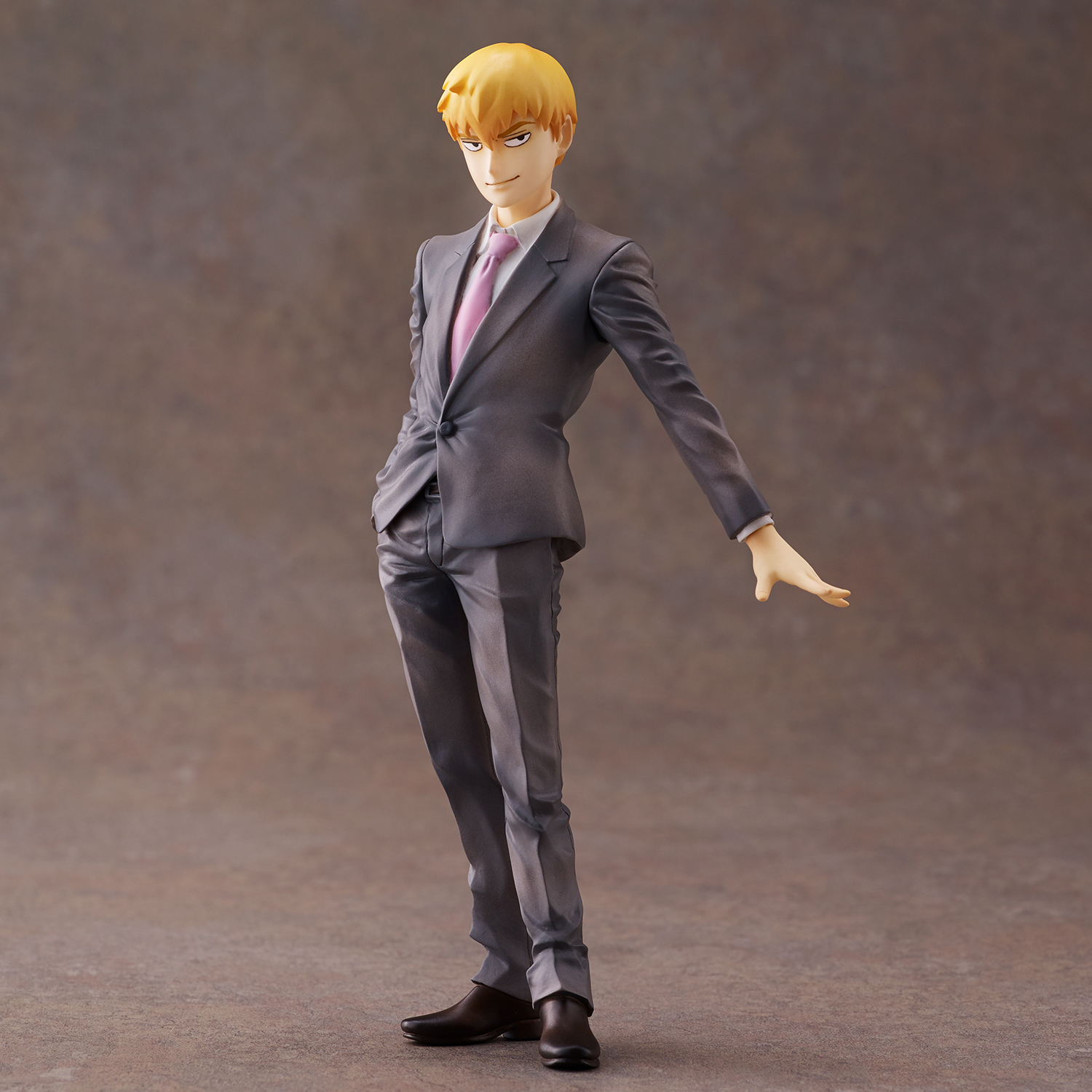 PRE-ORDER Union Creative Studio - Mob Psycho 100 Iii Reigen Arataka (Reissue) (4589642715009 ) PVC Statue(GK)