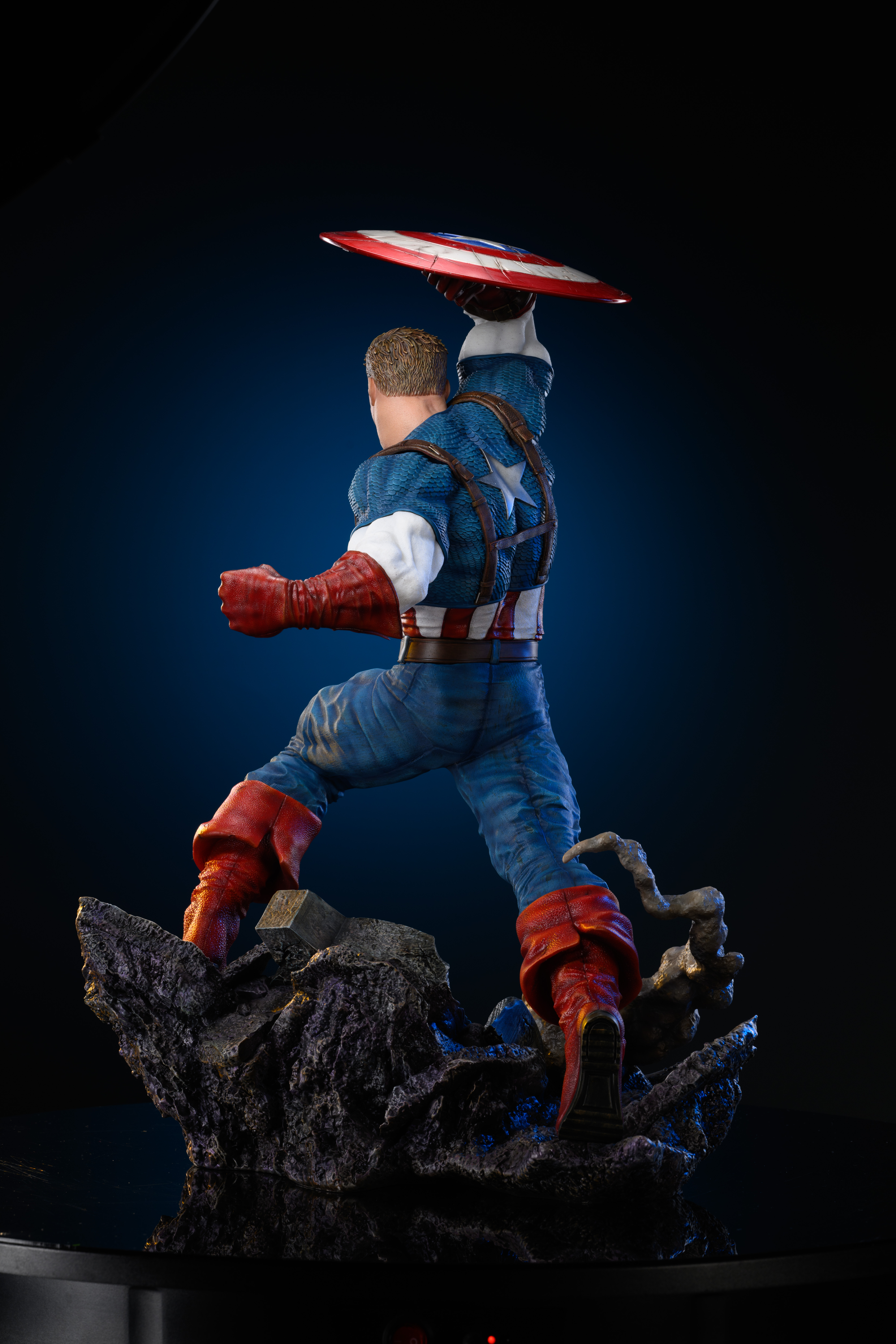 PRE-ORDER Lang Jian Studio - Marvel Captain America 1/4 Statue(GK)