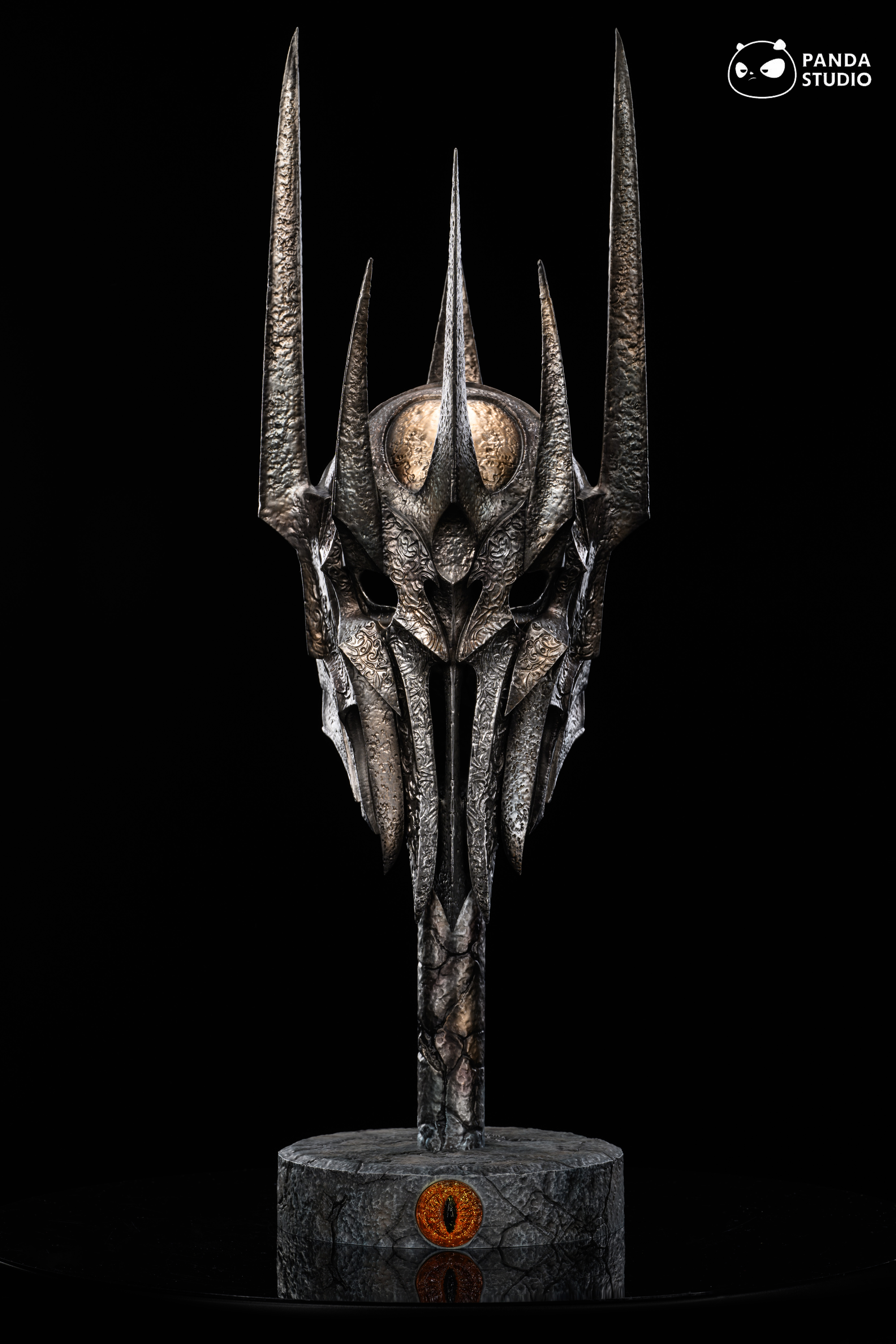 PRE-ORDER Panda Studio - Lord of the Rings Helm of Sauron 1/1 Statue(GK
