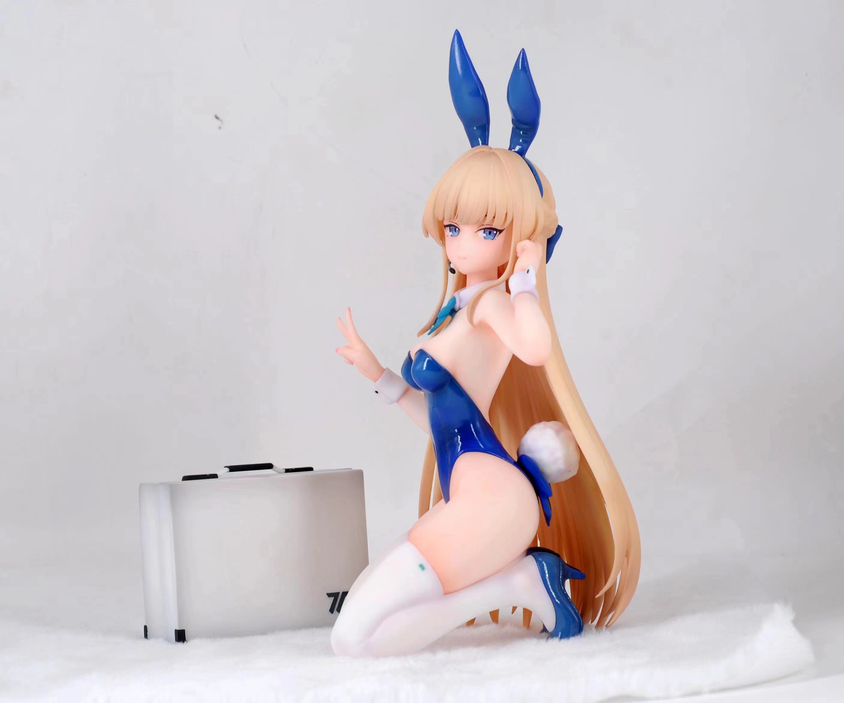 PRE-ORDER Blue Archive Studio - Flying Bird and Rabbit Girl Statue(GK) (Adult 18+)