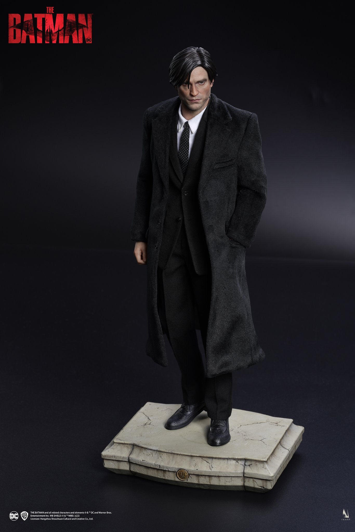 Pre-order INART Bruce Wayne 1/6th Scale Collectible Figure (Standard Edition)(Sculpted Hair)