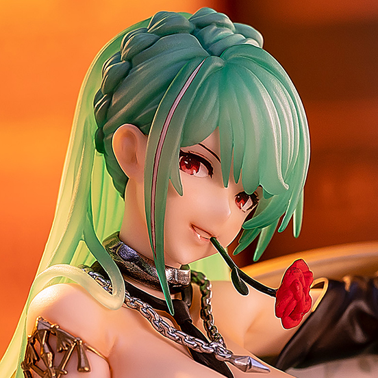 PRE-ORDER Azur Lane Littorio Calabria Aurea 1/7 Statue(GK) (Adult 18+)